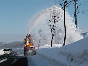 ロータリ除雪車作業状況