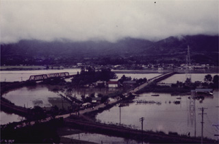 荒砥鉄橋と荒砥橋