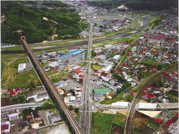 起点側から見た白河橋周辺