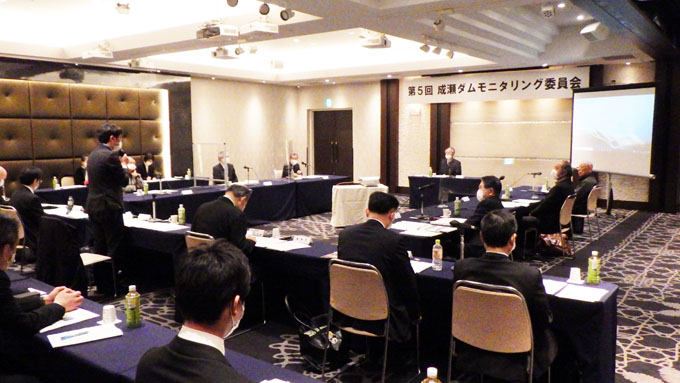 委員会審議状況