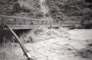 大字高峰地内　安導寺橋