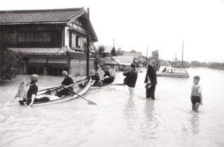 国道１１２号中山町桜町地内の浸水