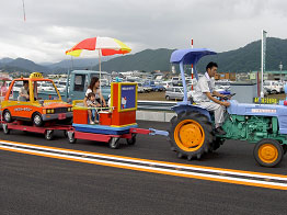 トラクタで開通前のドライブ