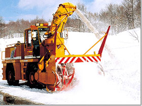 月山道路排雪状況