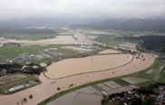 平成23年6月子吉川、石沢川の破堤及び氾濫状況