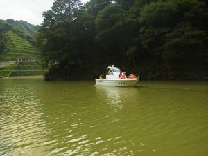 気温もそれほど高くなく、気持ちいい風が吹いていました(湖面巡視体験)