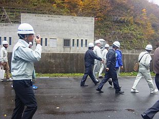 長井ダム下流にある管理用発電所