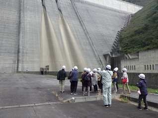 下流広場