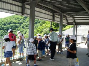 洪水吐の説明