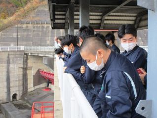 洪水吐の見学