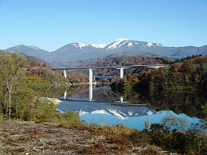 二ッ掛古里の碑より