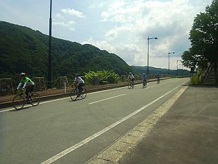 ダム広場 大噴水見学