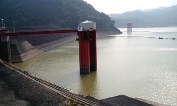 10月13日 白川ダム貯水池の様子