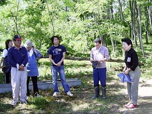 協議会の方たちにあいさつさせていただきました。