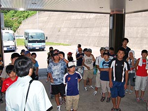 生き物調べも無事終了。皆さんお疲れ様でした。