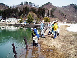 湖岸公園での点検