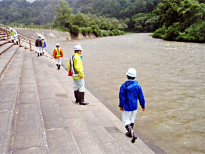 湖岸公園 親水護岸