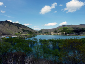 白川湖の風景