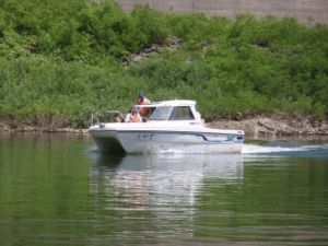 白川湖巡視中です!