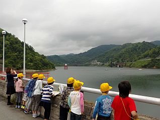 貯水池の水の量にびっくり！！