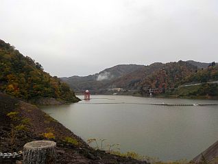 ダム湖面・下流の様子（平成29年10月25日撮影）