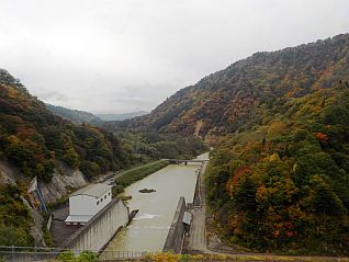 ダム湖面・下流の様子（平成29年10月25日撮影）