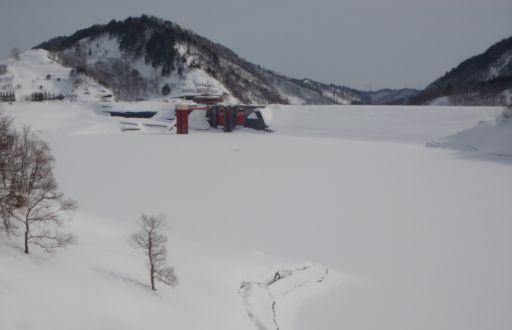 平成24年3月16日の湖面の様子