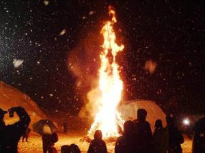 祭りの最後は「ヤハハエロ」！