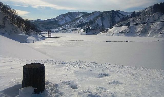 平成28年2月12日 白川ダム湖面の様子(ダム堤体より)