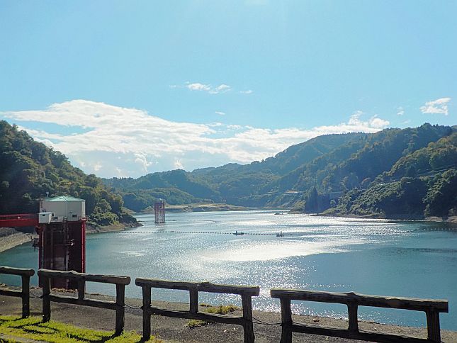 平成29年10月17日ダム公園から見るダム湖面の様子