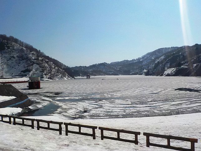 平成30年3月28日のダム湖面の様子