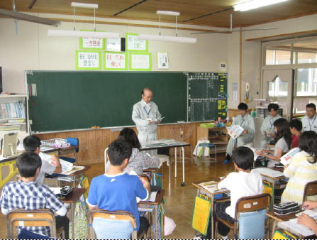 教室での学習風景