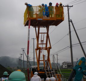 高所作業車の試乗