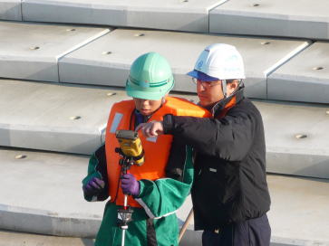 追尾式トータルステーションによる測量体験