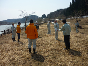 写真＜安全利用点検・点検状況＞